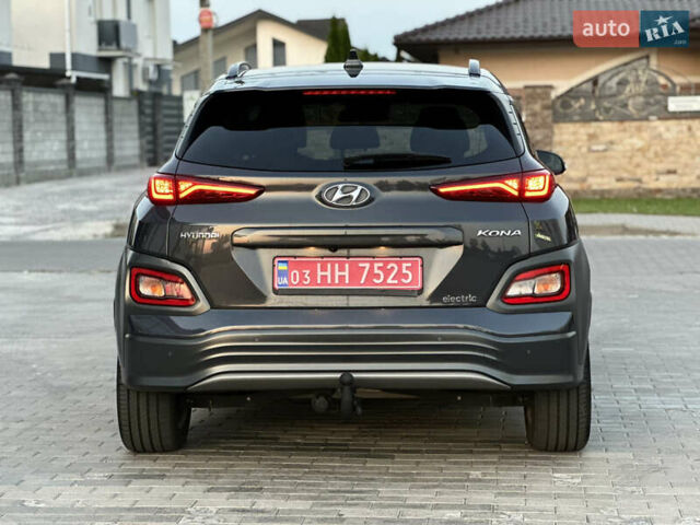 Серый Хендай Kona Electric, объемом двигателя 0 л и пробегом 159 тыс. км за 16900 $, фото 7 на Automoto.ua