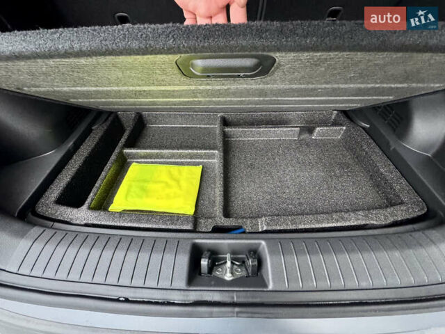 Сірий Хендай Kona Electric, об'ємом двигуна 0 л та пробігом 78 тис. км за 18900 $, фото 20 на Automoto.ua