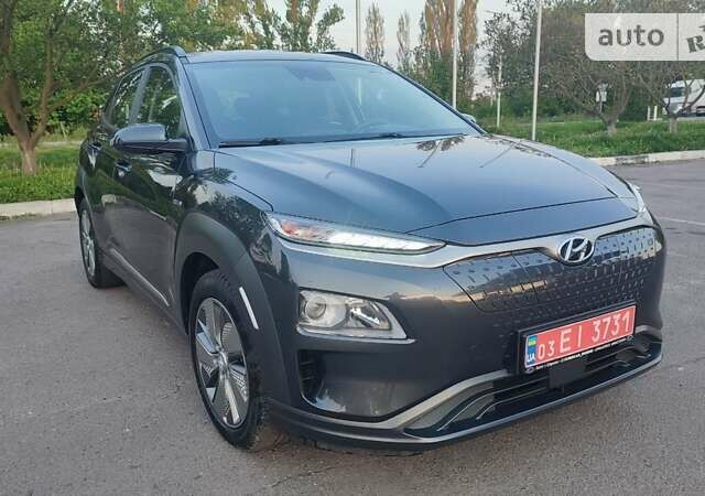 Серый Хендай Kona Electric, объемом двигателя 0 л и пробегом 88 тыс. км за 17099 $, фото 21 на Automoto.ua