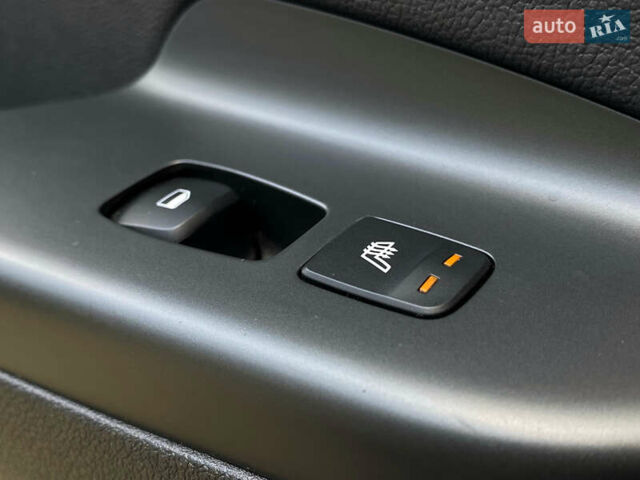 Сірий Хендай Kona Electric, об'ємом двигуна 0 л та пробігом 69 тис. км за 20900 $, фото 85 на Automoto.ua