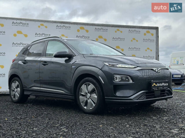 Серый Хендай Kona Electric, объемом двигателя 0 л и пробегом 167 тыс. км за 17700 $, фото 74 на Automoto.ua