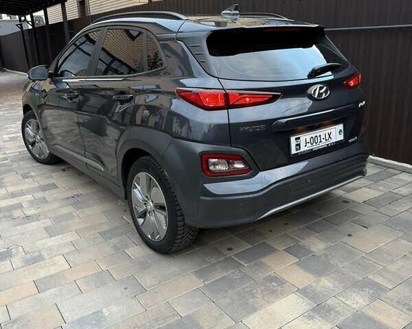 Серый Хендай Kona Electric, объемом двигателя 0 л и пробегом 125 тыс. км за 16900 $, фото 14 на Automoto.ua