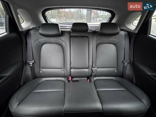 Сірий Хендай Kona Electric, об'ємом двигуна 0 л та пробігом 88 тис. км за 18700 $, фото 37 на Automoto.ua