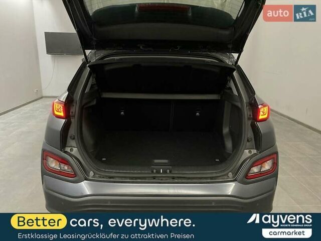 Серый Хендай Kona Electric, объемом двигателя 0 л и пробегом 42 тыс. км за 16200 $, фото 60 на Automoto.ua