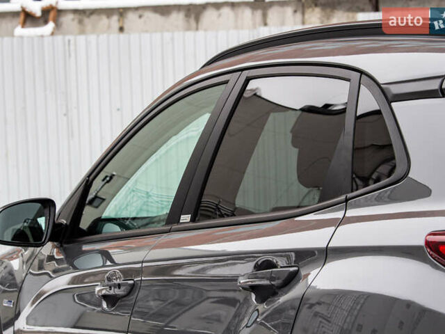 Сірий Хендай Kona Electric, об'ємом двигуна 0 л та пробігом 26 тис. км за 16300 $, фото 26 на Automoto.ua