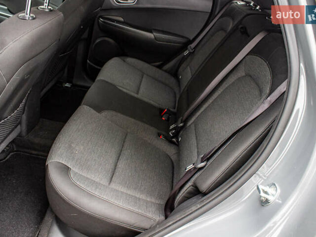 Сірий Хендай Kona Electric, об'ємом двигуна 0 л та пробігом 26 тис. км за 16300 $, фото 78 на Automoto.ua