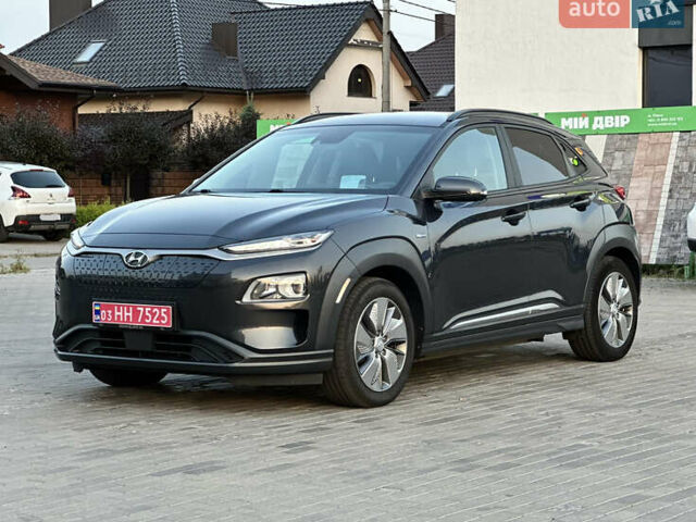 Серый Хендай Kona Electric, объемом двигателя 0 л и пробегом 159 тыс. км за 16900 $, фото 12 на Automoto.ua