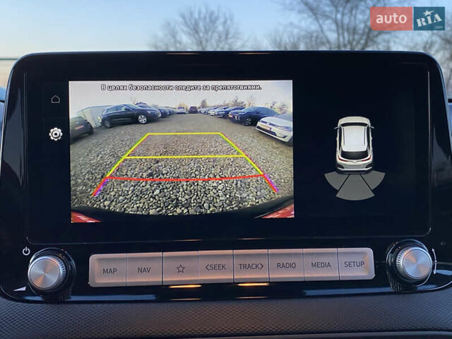 Серый Хендай Kona Electric, объемом двигателя 0 л и пробегом 104 тыс. км за 17200 $, фото 5 на Automoto.ua