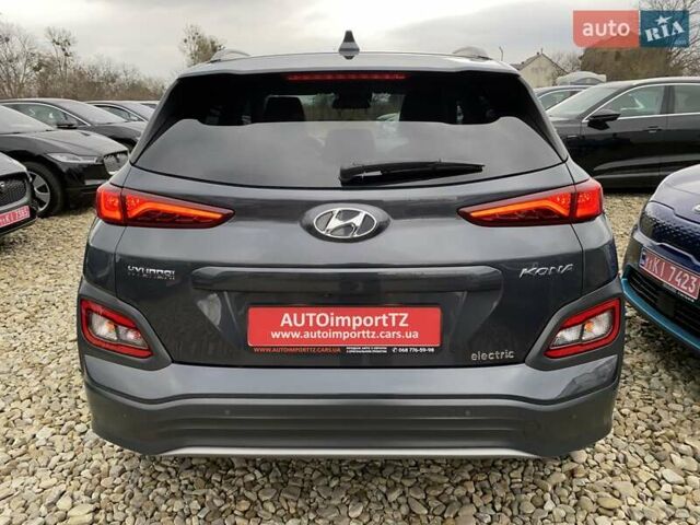 Сірий Хендай Kona Electric, об'ємом двигуна 0 л та пробігом 91 тис. км за 18900 $, фото 18 на Automoto.ua