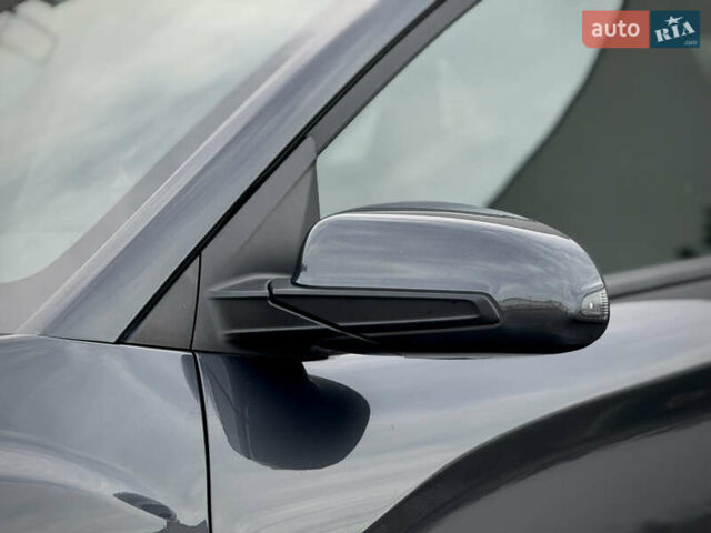 Серый Хендай Kona Electric, объемом двигателя 0 л и пробегом 87 тыс. км за 19552 $, фото 12 на Automoto.ua