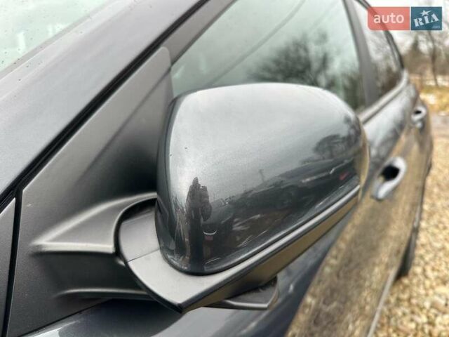 Серый Хендай Kona Electric, объемом двигателя 0 л и пробегом 65 тыс. км за 19900 $, фото 32 на Automoto.ua