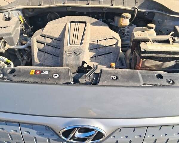 Серый Хендай Kona Electric, объемом двигателя 0 л и пробегом 45 тыс. км за 15999 $, фото 7 на Automoto.ua