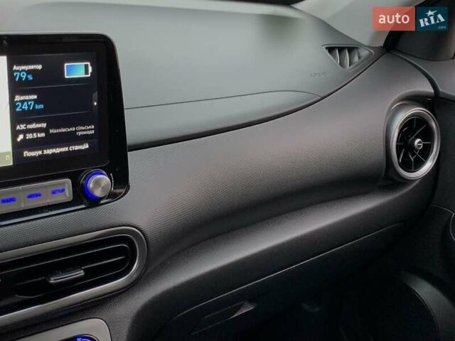 Сірий Хендай Kona Electric, об'ємом двигуна 0 л та пробігом 47 тис. км за 17355 $, фото 63 на Automoto.ua