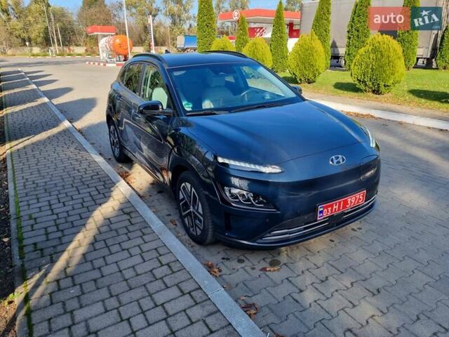 Серый Хендай Kona Electric, объемом двигателя 0 л и пробегом 42 тыс. км за 21500 $, фото 2 на Automoto.ua