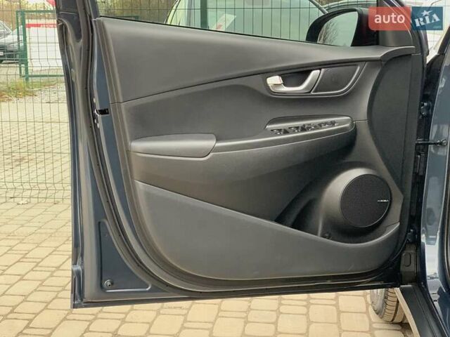 Сірий Хендай Kona Electric, об'ємом двигуна 0 л та пробігом 47 тис. км за 17355 $, фото 26 на Automoto.ua