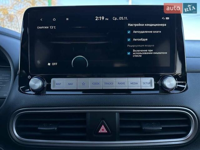 Сірий Хендай Kona Electric, об'ємом двигуна 0 л та пробігом 83 тис. км за 19900 $, фото 69 на Automoto.ua