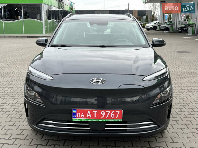 Сірий Хендай Kona Electric, об'ємом двигуна 0 л та пробігом 52 тис. км за 16450 $, фото 1 на Automoto.ua