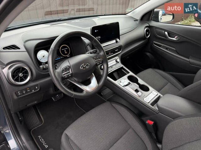 Сірий Хендай Kona Electric, об'ємом двигуна 0 л та пробігом 37 тис. км за 18100 $, фото 38 на Automoto.ua