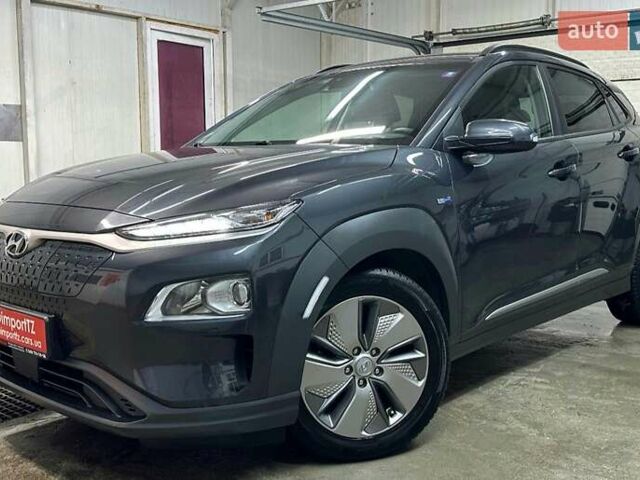 Серый Хендай Kona Electric, объемом двигателя 0 л и пробегом 65 тыс. км за 19900 $, фото 20 на Automoto.ua