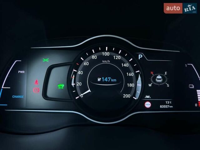 Сірий Хендай Kona Electric, об'ємом двигуна 0 л та пробігом 83 тис. км за 19900 $, фото 56 на Automoto.ua
