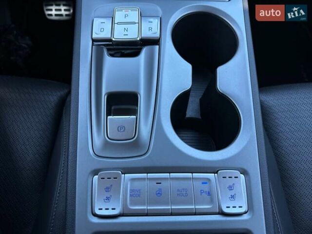 Сірий Хендай Kona Electric, об'ємом двигуна 0 л та пробігом 83 тис. км за 19900 $, фото 16 на Automoto.ua