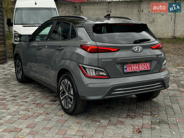 Серый Хендай Kona Electric, объемом двигателя 0 л и пробегом 65 тыс. км за 17999 $, фото 44 на Automoto.ua