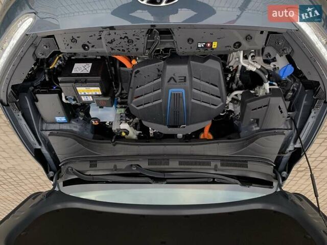 Сірий Хендай Kona Electric, об'ємом двигуна 0 л та пробігом 47 тис. км за 17355 $, фото 65 на Automoto.ua