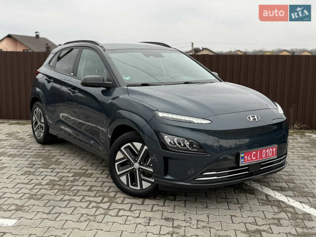 Сірий Хендай Kona Electric, об'ємом двигуна 0 л та пробігом 37 тис. км за 18100 $, фото 8 на Automoto.ua