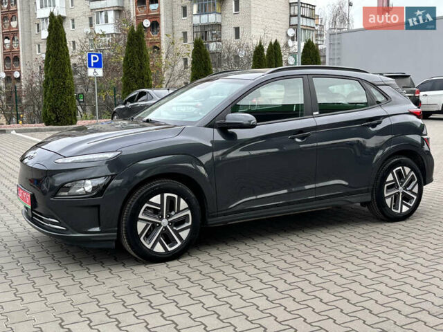 Сірий Хендай Kona Electric, об'ємом двигуна 0 л та пробігом 52 тис. км за 16450 $, фото 9 на Automoto.ua