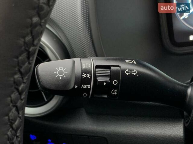 Сірий Хендай Kona Electric, об'ємом двигуна 0 л та пробігом 47 тис. км за 17355 $, фото 47 на Automoto.ua