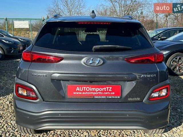 Сірий Хендай Kona Electric, об'ємом двигуна 0 л та пробігом 83 тис. км за 19900 $, фото 29 на Automoto.ua