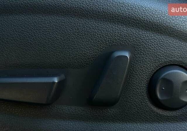 Сірий Хендай Kona Electric, об'ємом двигуна 0 л та пробігом 83 тис. км за 19900 $, фото 7 на Automoto.ua