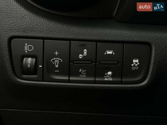 Серый Хендай Kona Electric, объемом двигателя 0 л и пробегом 65 тыс. км за 19900 $, фото 43 на Automoto.ua