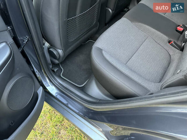 Сірий Хендай Kona Electric, об'ємом двигуна 0 л та пробігом 23 тис. км за 17900 $, фото 17 на Automoto.ua