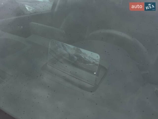 Серый Хендай Kona Electric, объемом двигателя 0 л и пробегом 65 тыс. км за 19900 $, фото 29 на Automoto.ua