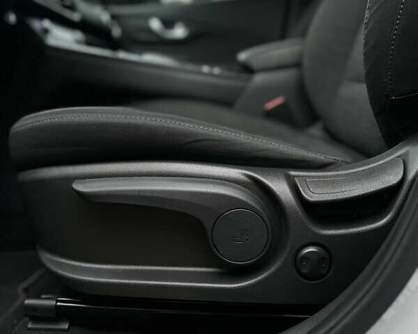 Серый Хендай Kona Electric, объемом двигателя 0 л и пробегом 63 тыс. км за 17900 $, фото 29 на Automoto.ua