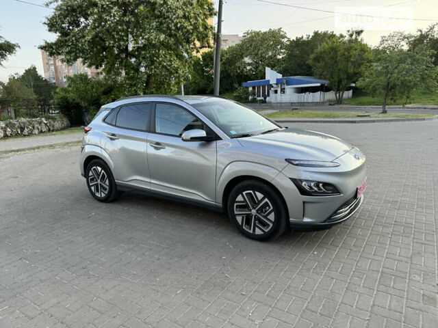 Сірий Хендай Kona Electric, об'ємом двигуна 0 л та пробігом 9 тис. км за 23900 $, фото 5 на Automoto.ua