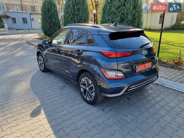 Серый Хендай Kona Electric, объемом двигателя 0 л и пробегом 42 тыс. км за 21500 $, фото 5 на Automoto.ua