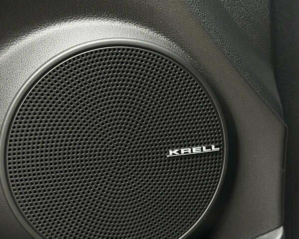 Серый Хендай Kona Electric, объемом двигателя 0 л и пробегом 63 тыс. км за 18450 $, фото 18 на Automoto.ua