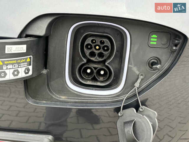 Сірий Хендай Kona Electric, об'ємом двигуна 0 л та пробігом 52 тис. км за 16450 $, фото 23 на Automoto.ua