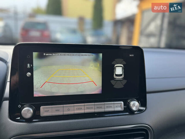 Серый Хендай Kona Electric, объемом двигателя 0 л и пробегом 77 тыс. км за 15999 $, фото 53 на Automoto.ua