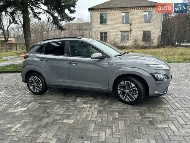 Сірий Хендай Kona Electric, об'ємом двигуна 0 л та пробігом 44 тис. км за 17600 $, фото 8 на Automoto.ua