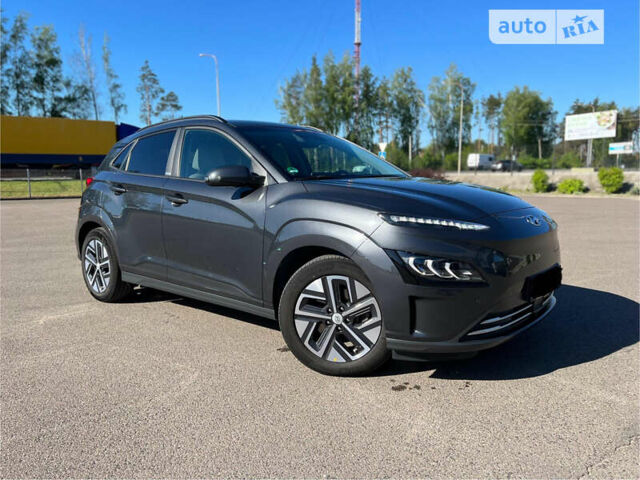 Серый Хендай Kona Electric, объемом двигателя 0 л и пробегом 78 тыс. км за 23999 $, фото 1 на Automoto.ua