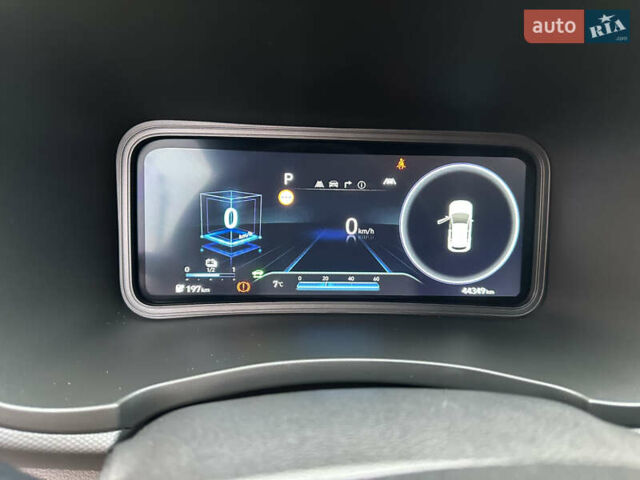 Сірий Хендай Kona Electric, об'ємом двигуна 0 л та пробігом 44 тис. км за 17600 $, фото 29 на Automoto.ua
