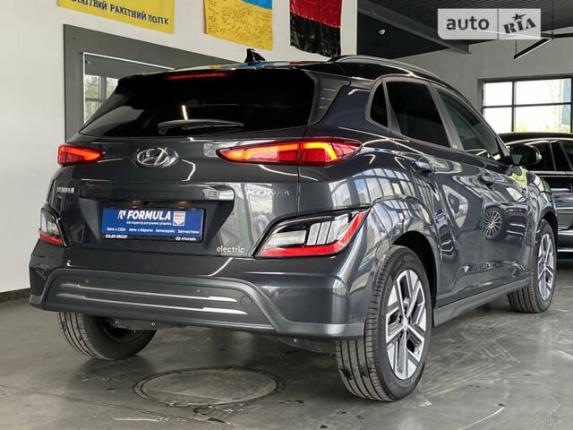 Сірий Хендай Kona Electric, об'ємом двигуна 0 л та пробігом 35 тис. км за 25646 $, фото 15 на Automoto.ua