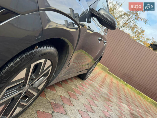 Серый Хендай Kona Electric, объемом двигателя 0 л и пробегом 77 тыс. км за 15999 $, фото 45 на Automoto.ua