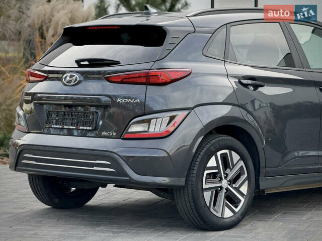Серый Хендай Kona Electric, объемом двигателя 0 л и пробегом 87 тыс. км за 19552 $, фото 16 на Automoto.ua