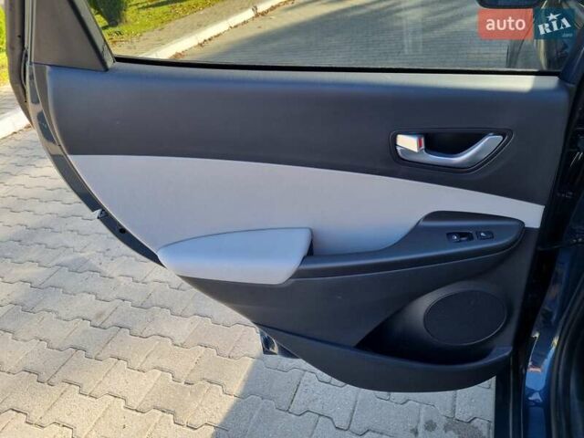 Серый Хендай Kona Electric, объемом двигателя 0 л и пробегом 42 тыс. км за 21500 $, фото 21 на Automoto.ua