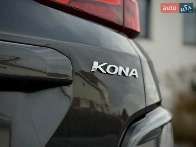 Серый Хендай Kona Electric, объемом двигателя 0 л и пробегом 87 тыс. км за 19552 $, фото 46 на Automoto.ua