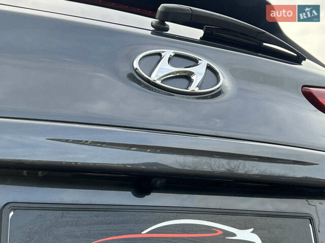 Серый Хендай Kona Electric, объемом двигателя 0 л и пробегом 72 тыс. км за 20154 $, фото 17 на Automoto.ua